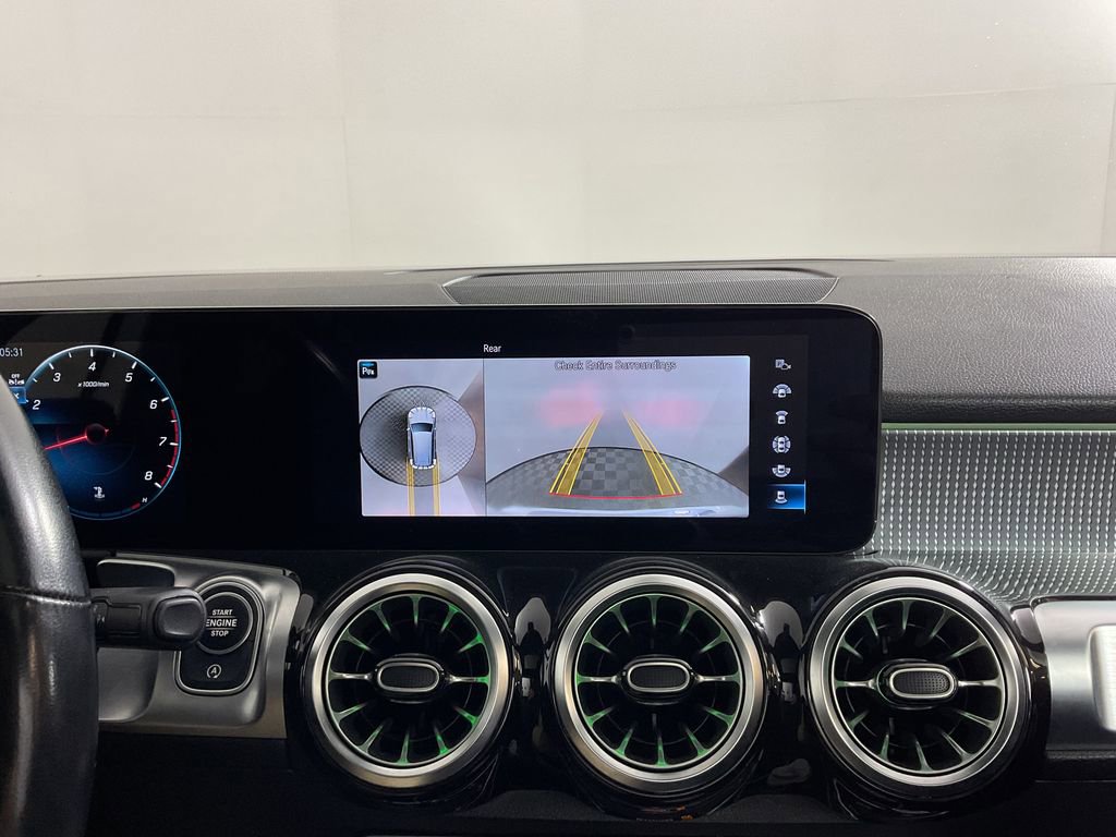 Used 2022 Mercedes-Benz GLB 250 4MATIC image 28