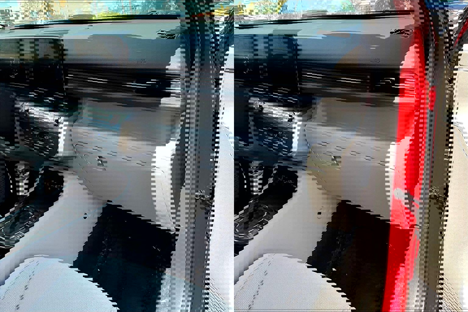 Used 2024 Hyundai Kona SEL image 14