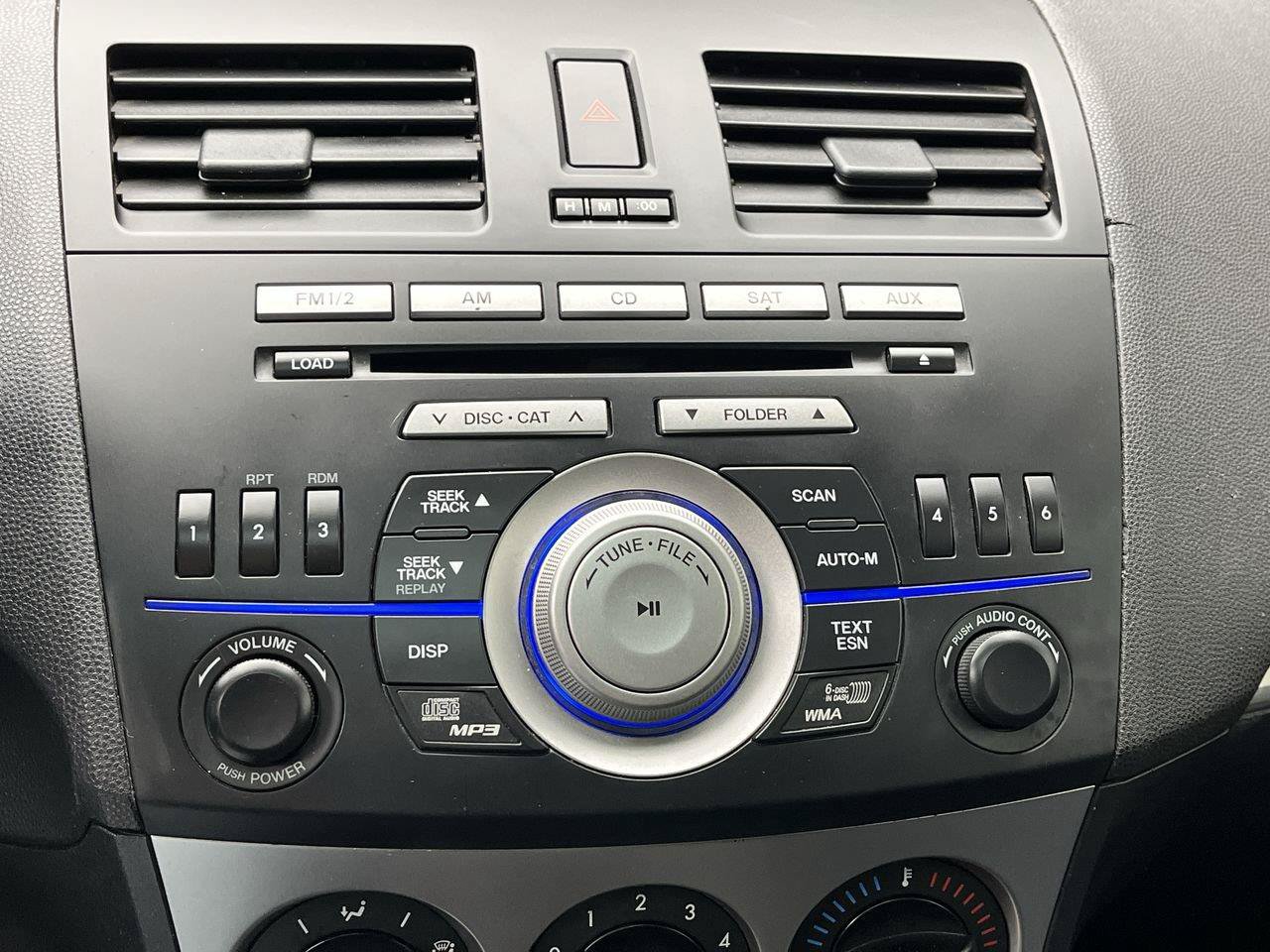 Used 2010 MAZDA MAZDA3 i Touring FWD image 14
