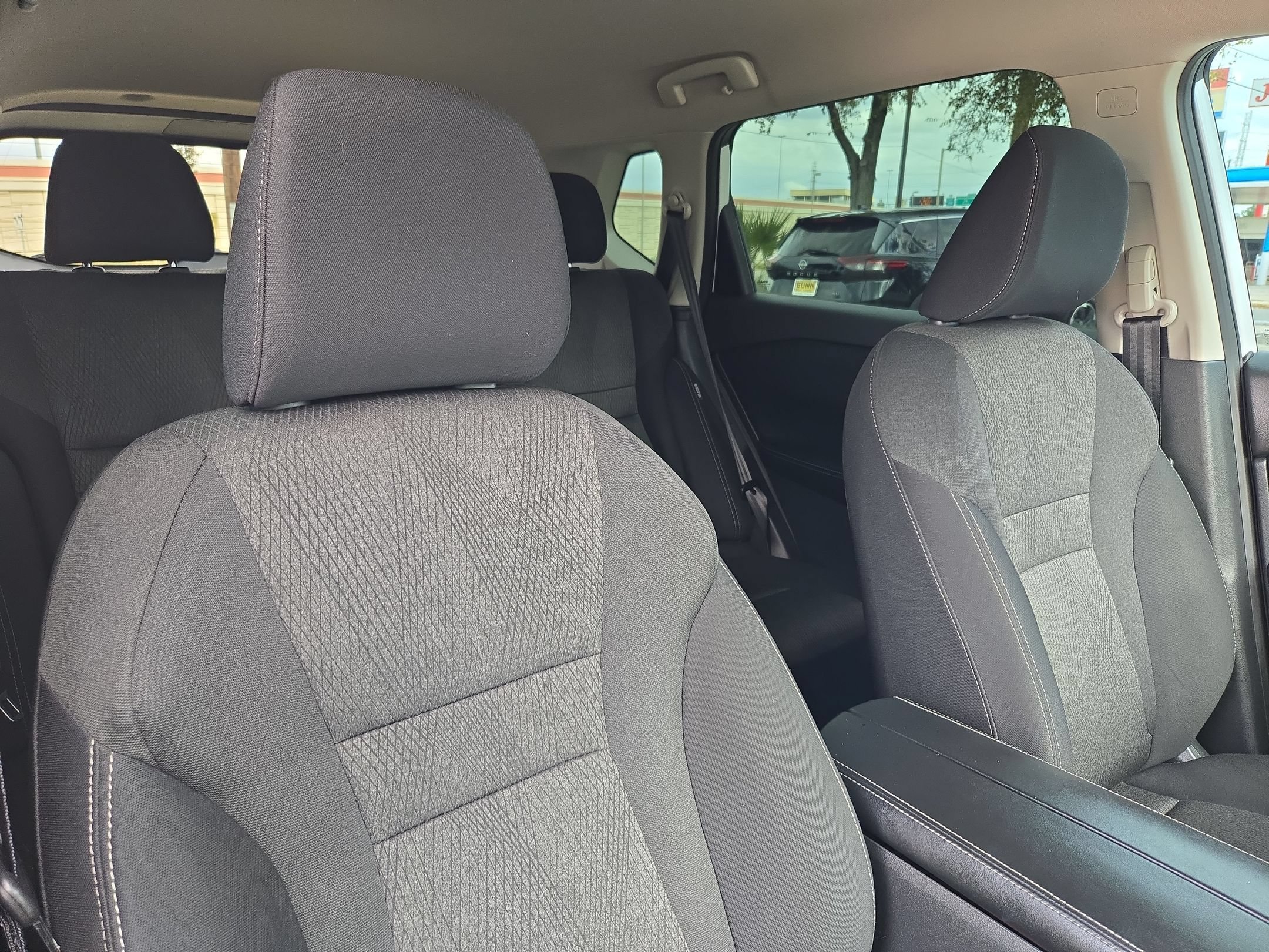 Certified 2026 Nissan Rogue SV FWD image 31