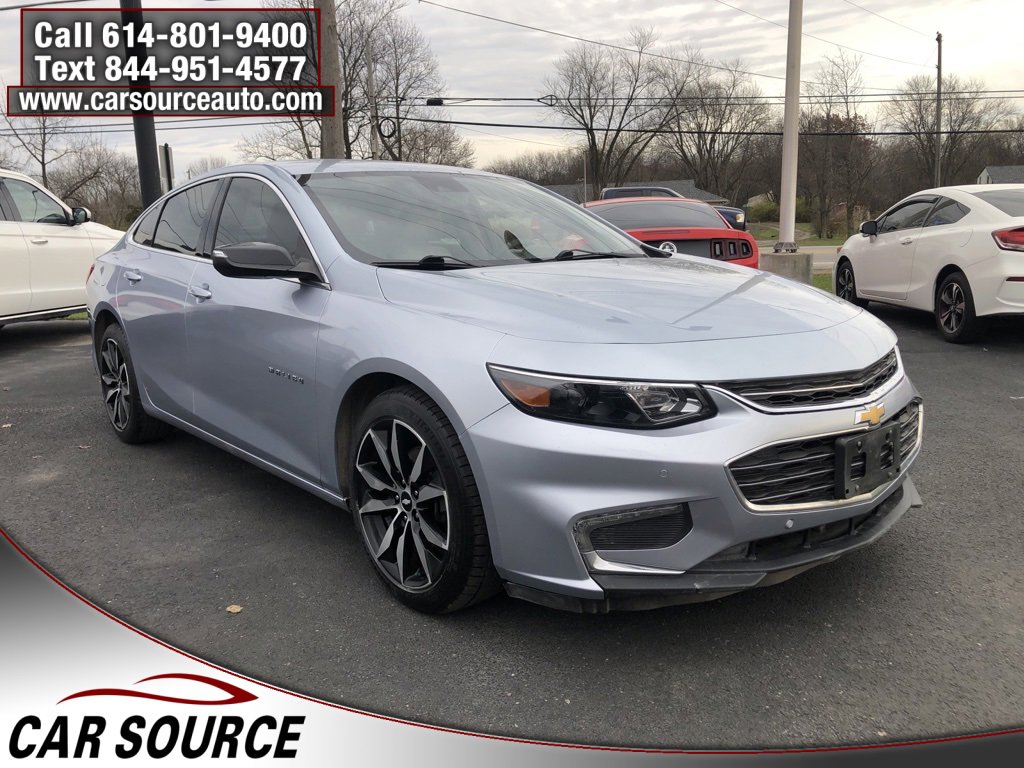 Used 2017 Chevrolet Malibu LT w/ Driver Confidence Package image 3
