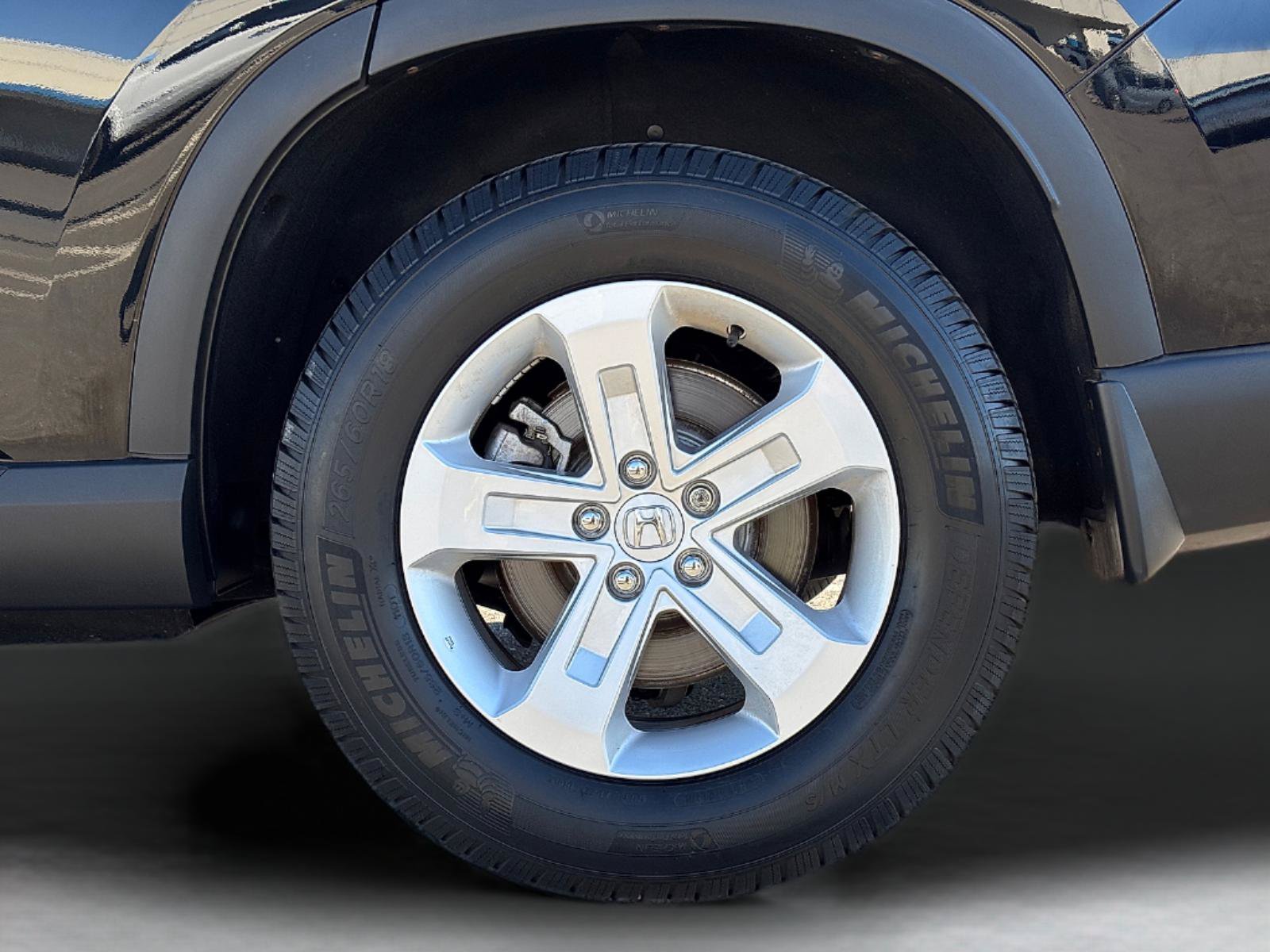 Certified 2023 Honda Pilot LX image 11