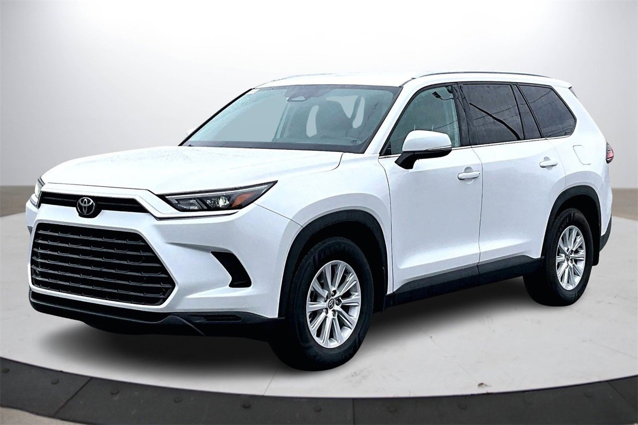 Used 2024 Toyota Grand Highlander Limited image 4