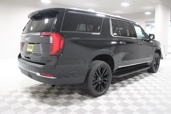 New 2026 GMC Yukon XL Elevation w/ Elevation Premium Package AWD/4WD image 12