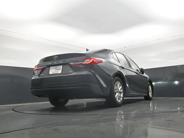 Used 2025 Toyota Camry LE FWD image 30