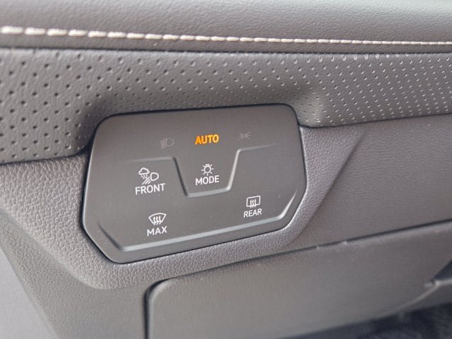 New 2026 Volkswagen Atlas Cross Sport SE FWD image 27