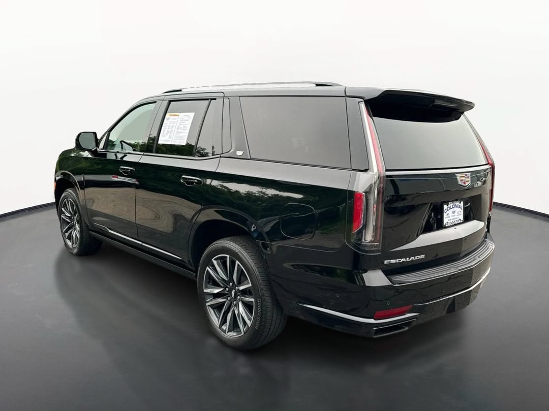 Certified 2023 Cadillac Escalade Sport Platinum w/ LPO, Floor Liner Package AWD/4WD image 7