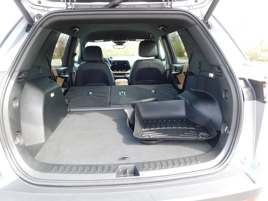 Used 2025 Chevrolet Equinox ACTIV w/ Safety and Technology Package image 24