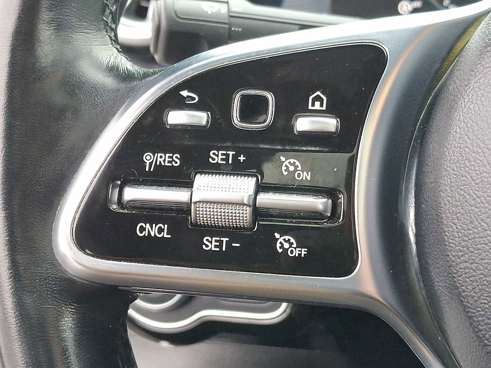 Used 2023 Mercedes-Benz CLA 250 4MATIC image 16