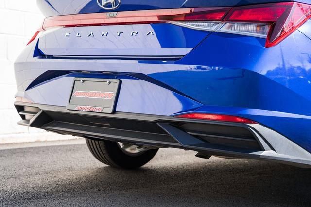 Used 2022 Hyundai Elantra SEL image 8