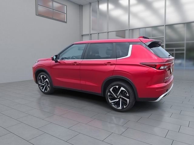 Used 2023 Mitsubishi Outlander SE AWD/4WD image 6