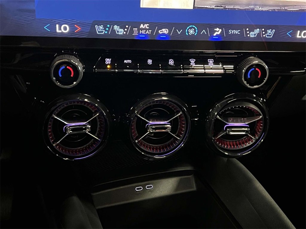 New 2026 Chevrolet Blazer EV RS w/ Super Cruise Package image 19
