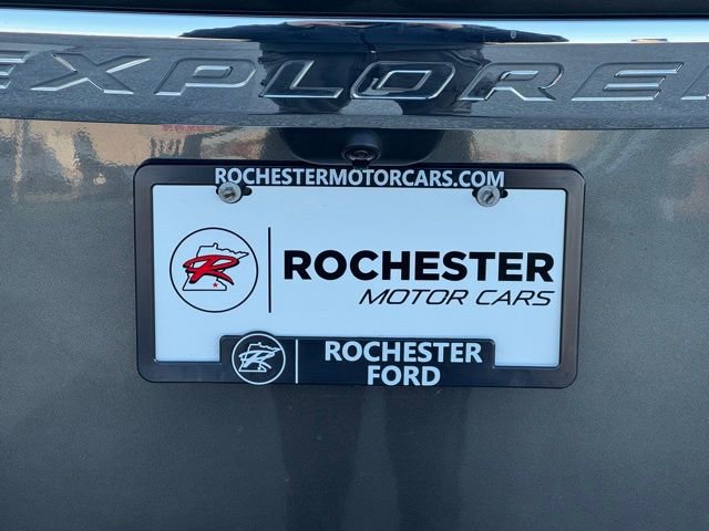 Used 2020 Ford Explorer Limited image 32