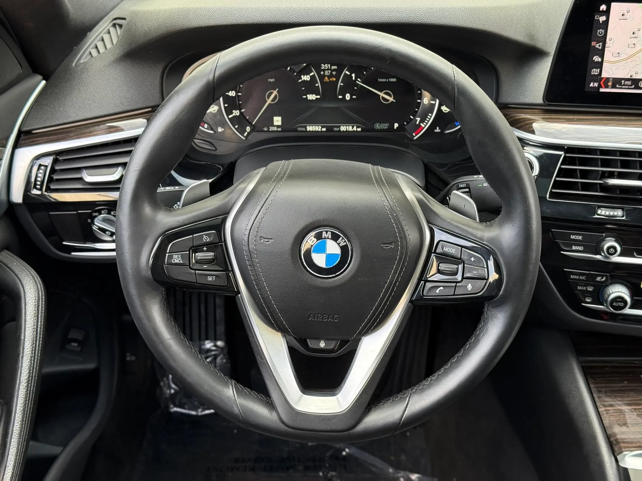 Used 2019 BMW 530i xDrive w/ Convenience Package AWD/4WD image 18