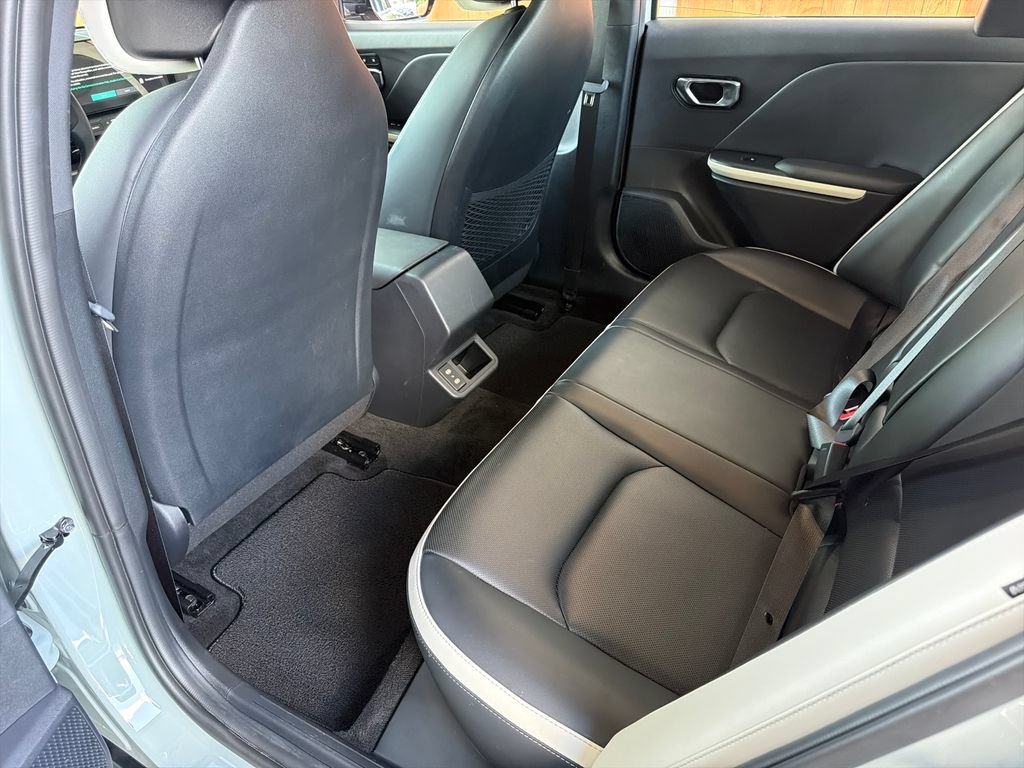Used 2025 Kia K4 GT-Line FWD image 30
