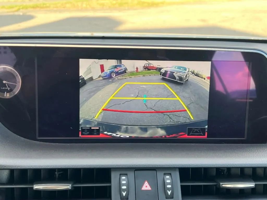 Used 2019 Lexus ES 350 F Sport w/ Accessory Package image 41