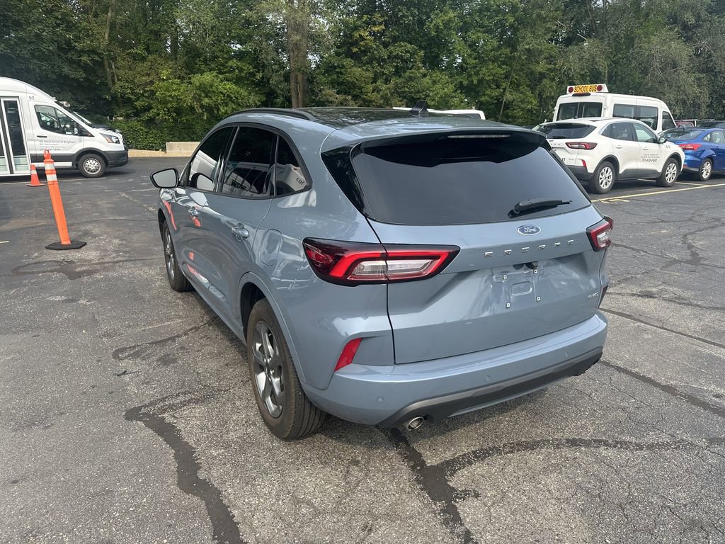 Used 2024 Ford Escape ST-Line w/ Tech Pack #1 image 7