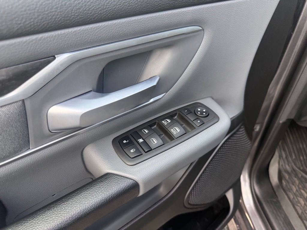 Used 2022 RAM 1500 Big Horn AWD/4WD image 14