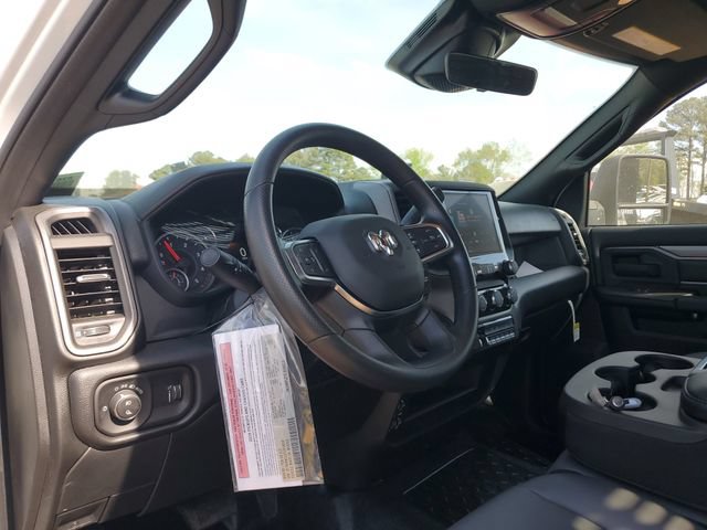New 2026 RAM 5500 Tradesman w/ Chrome Appearance Group AWD/4WD image 16