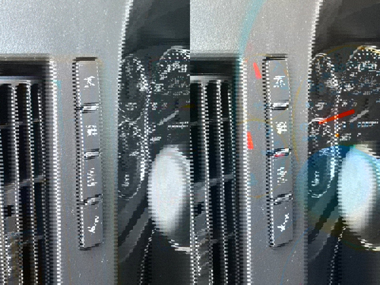 New 2025 GMC Savana 3500 w/ Power Convenience Package image 26