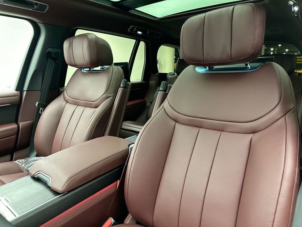 New 2026 Land Rover Range Rover Long Wheelbase Autobiography image 19