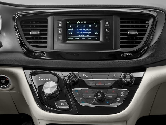 Used 2018 Chrysler Pacifica Touring-L w/ Advanced Safetytec Group FWD image 10