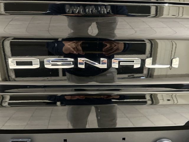 Certified 2025 GMC Sierra 3500 Denali w/ Denali Reserve Package image 28
