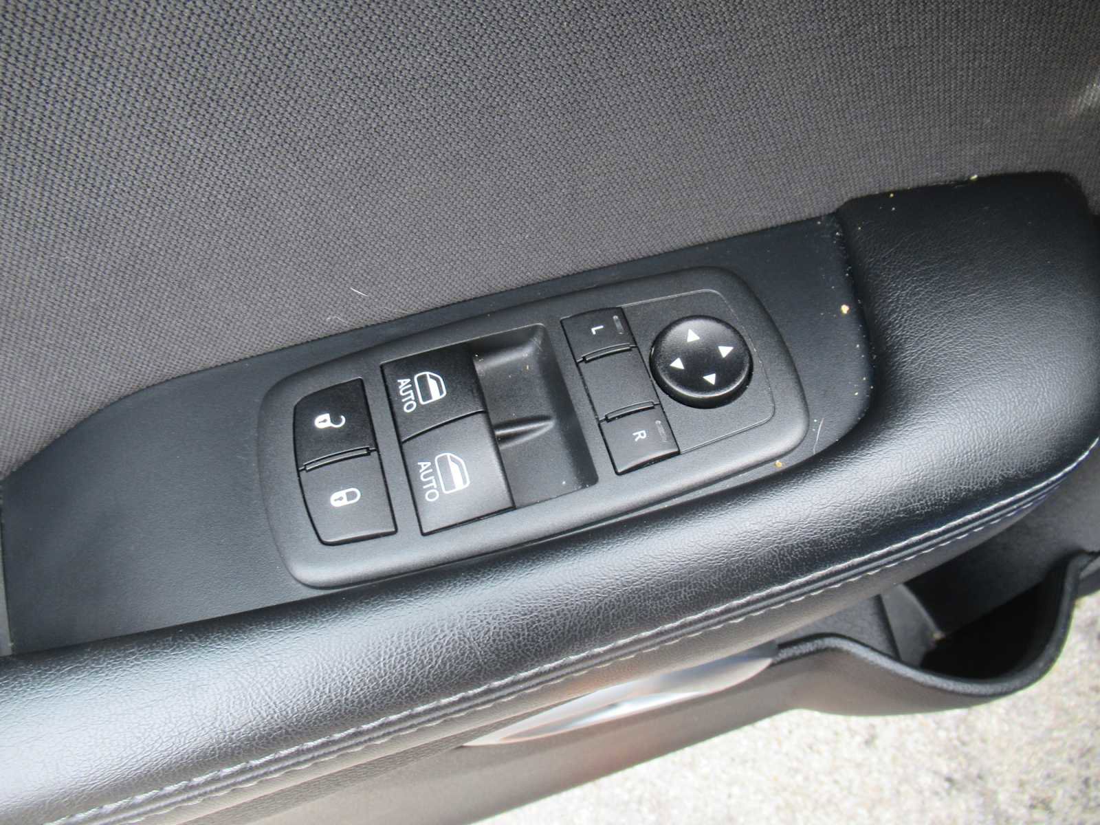 Used 2021 Dodge Challenger SXT w/ Blacktop Package image 17