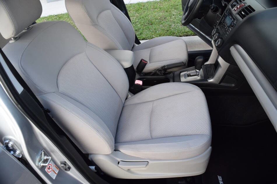Used 2015 Subaru Forester 2.5i Premium w/ All-Weather Package AWD/4WD image 50