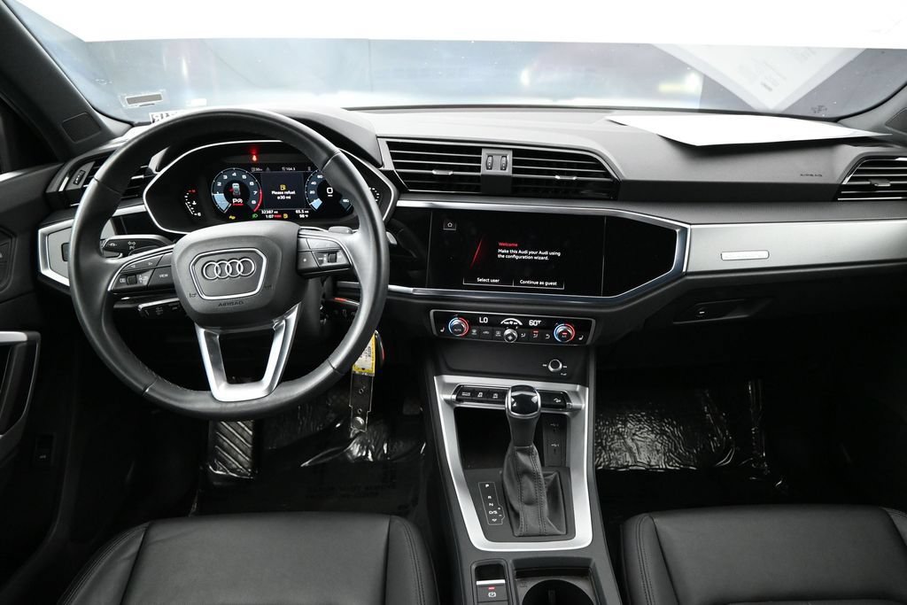 Certified 2025 Audi Q3 2.0T Premium AWD/4WD image 12