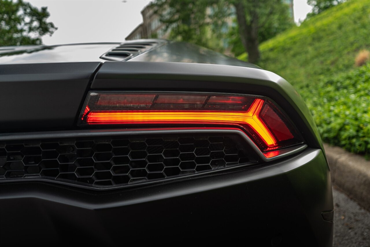 Used 2015 Lamborghini Huracan LP 610-4 image 96