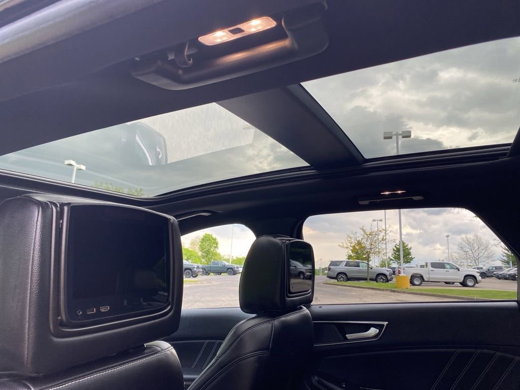Used 2020 Ford Edge ST w/ Equipment Group 401A AWD/4WD image 21