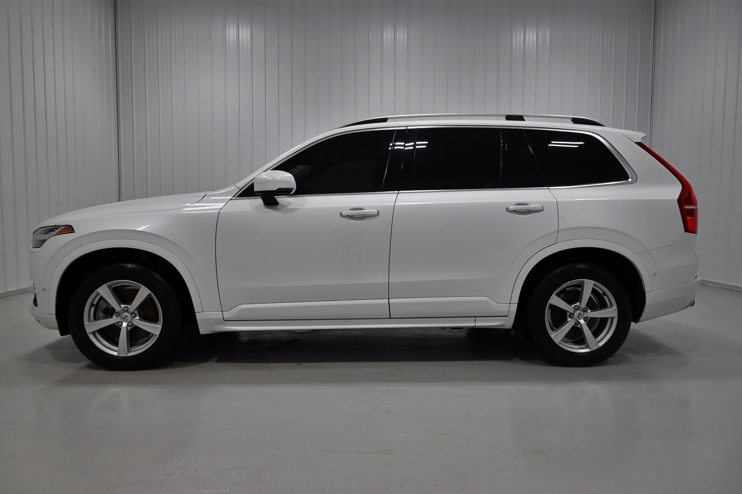 Used 2019 Volvo XC90 T5 Momentum AWD/4WD image 23