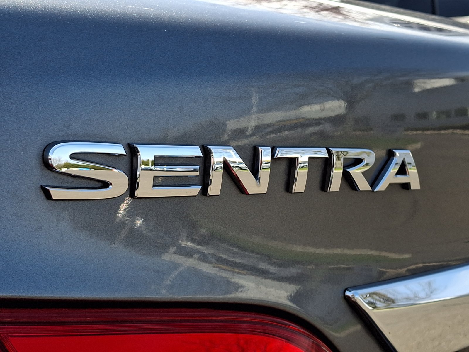 Used 2018 Nissan Sentra SV image 30