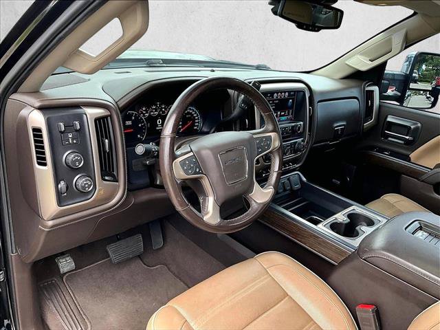 Used 2019 GMC Sierra 2500 Denali w/ Duramax Plus Package AWD/4WD image 13