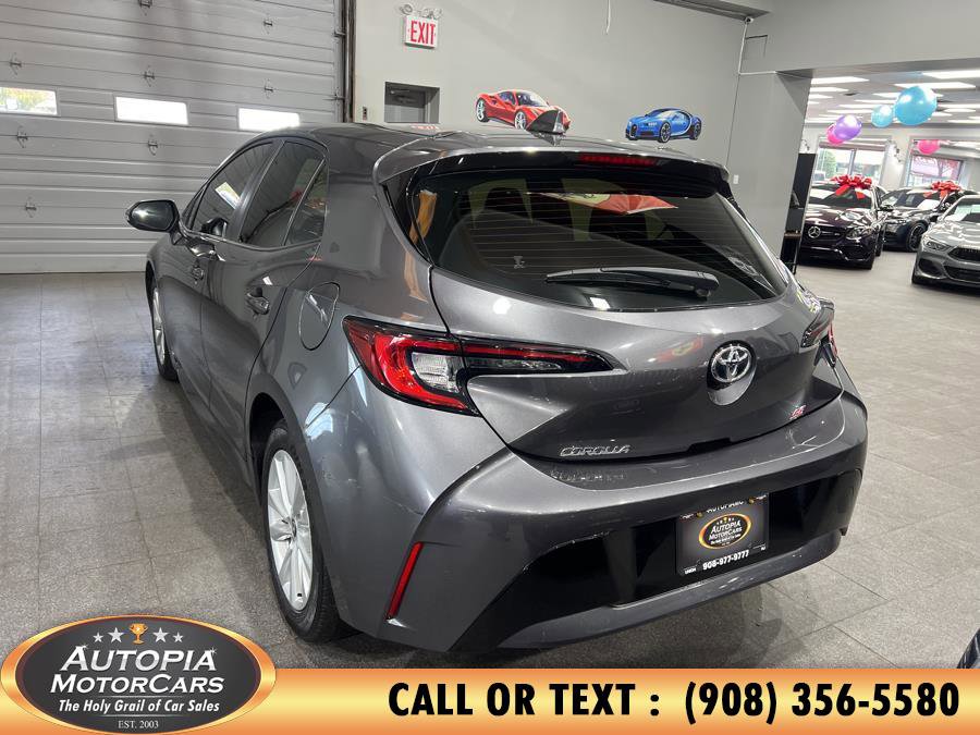 Used 2025 Toyota Corolla SE image 3