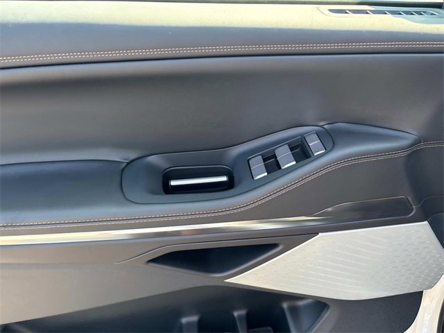 New 2025 Lincoln Navigator L Black Label image 21