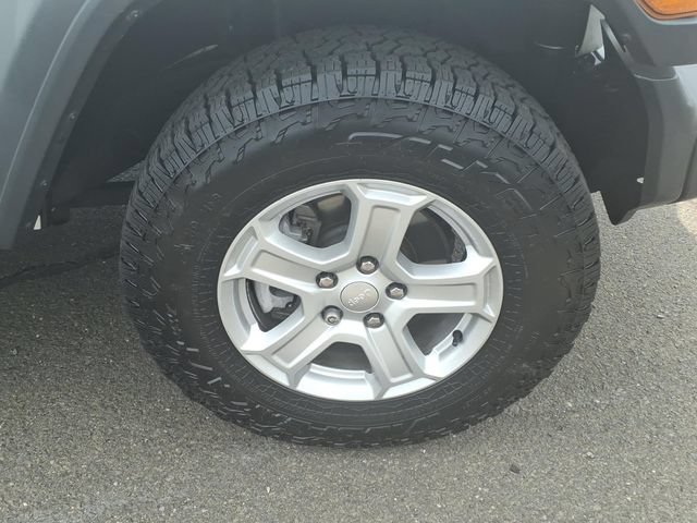 Certified 2018 Jeep Wrangler Unlimited Sport S AWD/4WD image 10