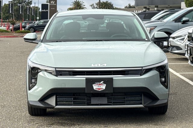 New 2027 Kia K4 EX FWD image 9