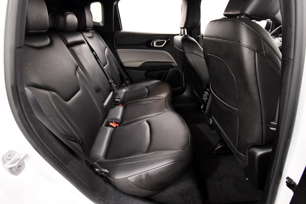 Used 2025 Jeep Compass Limited AWD/4WD image 17