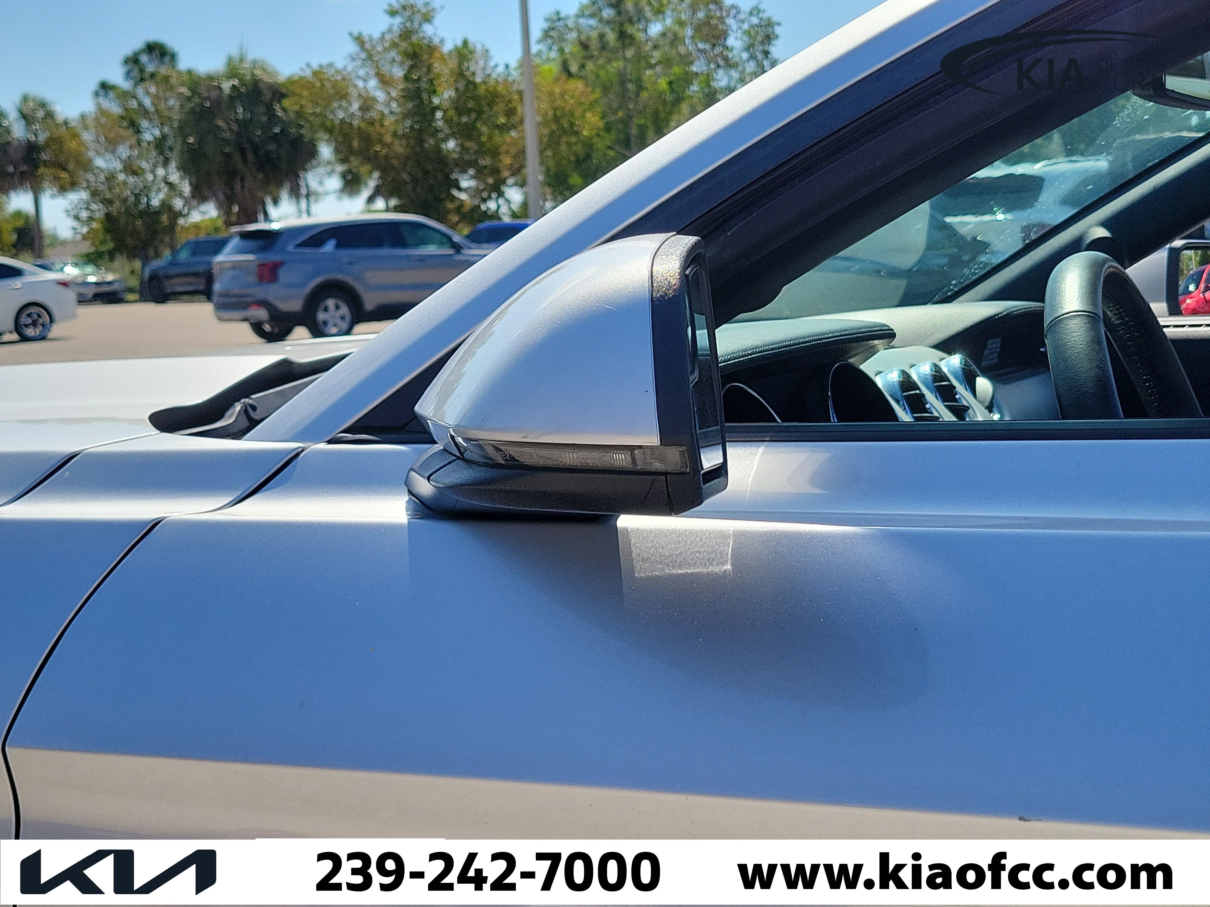 Used 2016 Ford Mustang Premium RWD image 7