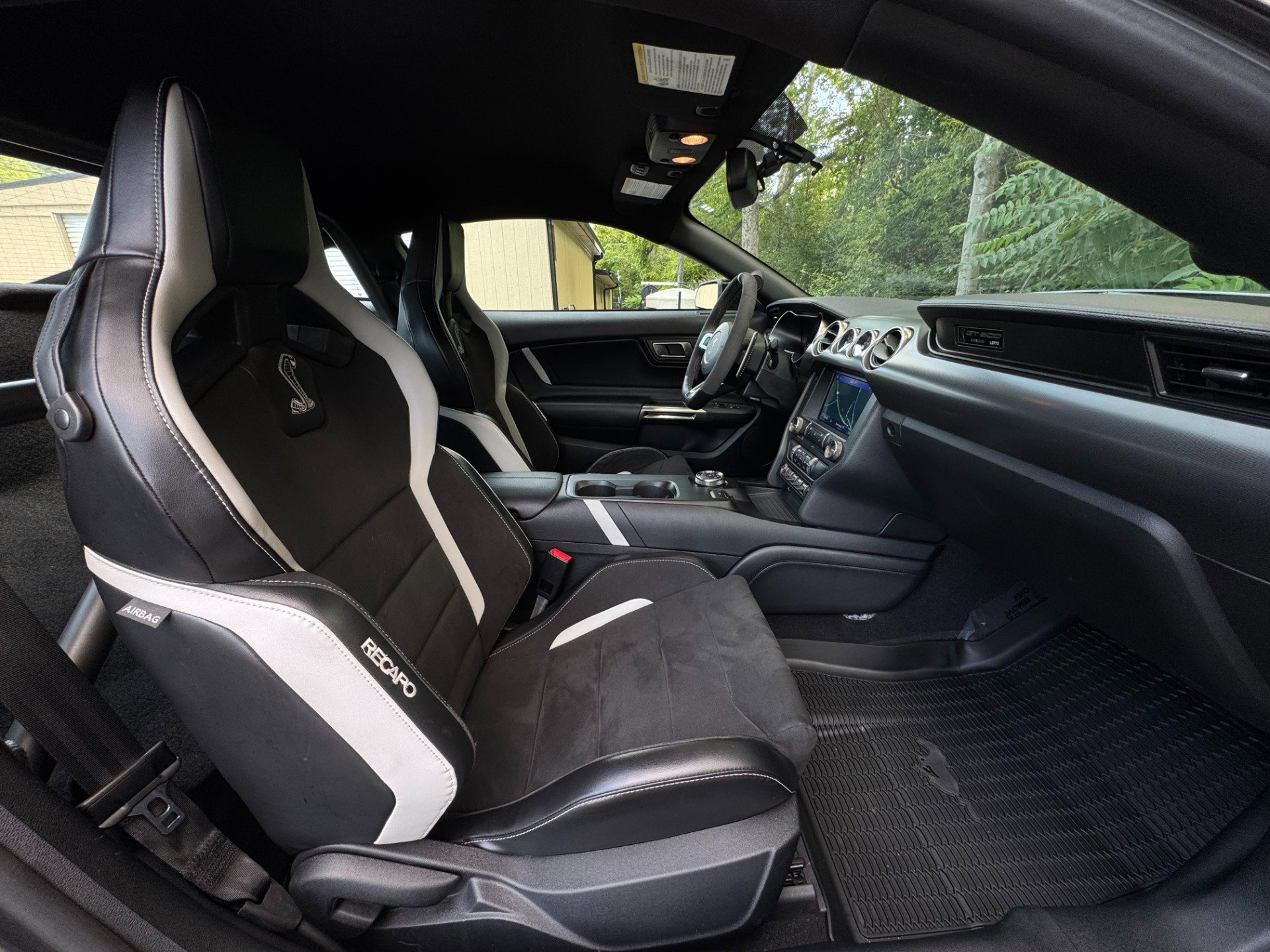 Used 2020 Ford Mustang Shelby GT500 w/ Technology Package image 23