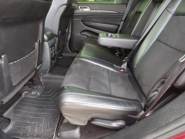 Used 2019 Jeep Grand Cherokee Altitude AWD/4WD image 24