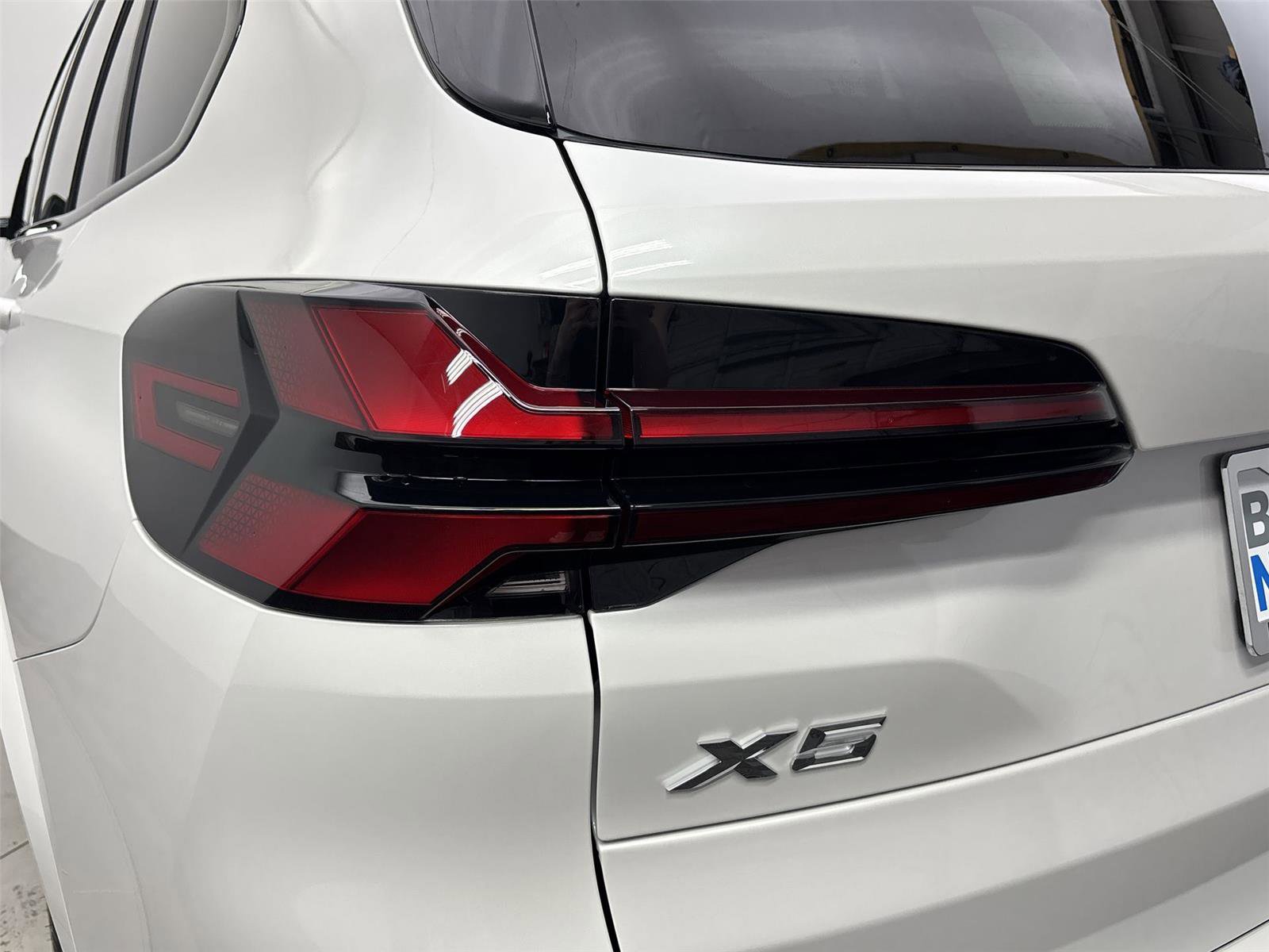 New 2026 BMW X5 xDrive40i w/ M Sport Package image 19