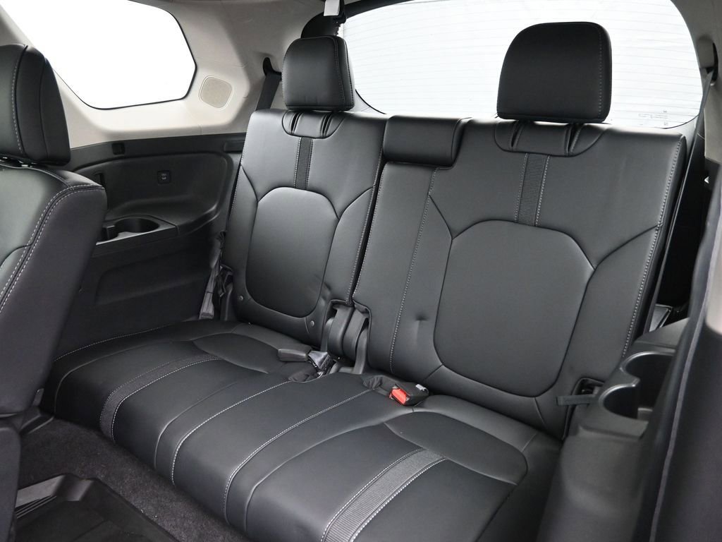 Used 2024 Honda Pilot Touring image 30