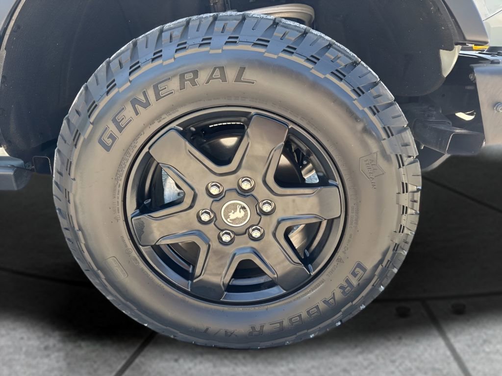 Used 2022 Ford Bronco Black Diamond AWD/4WD image 16