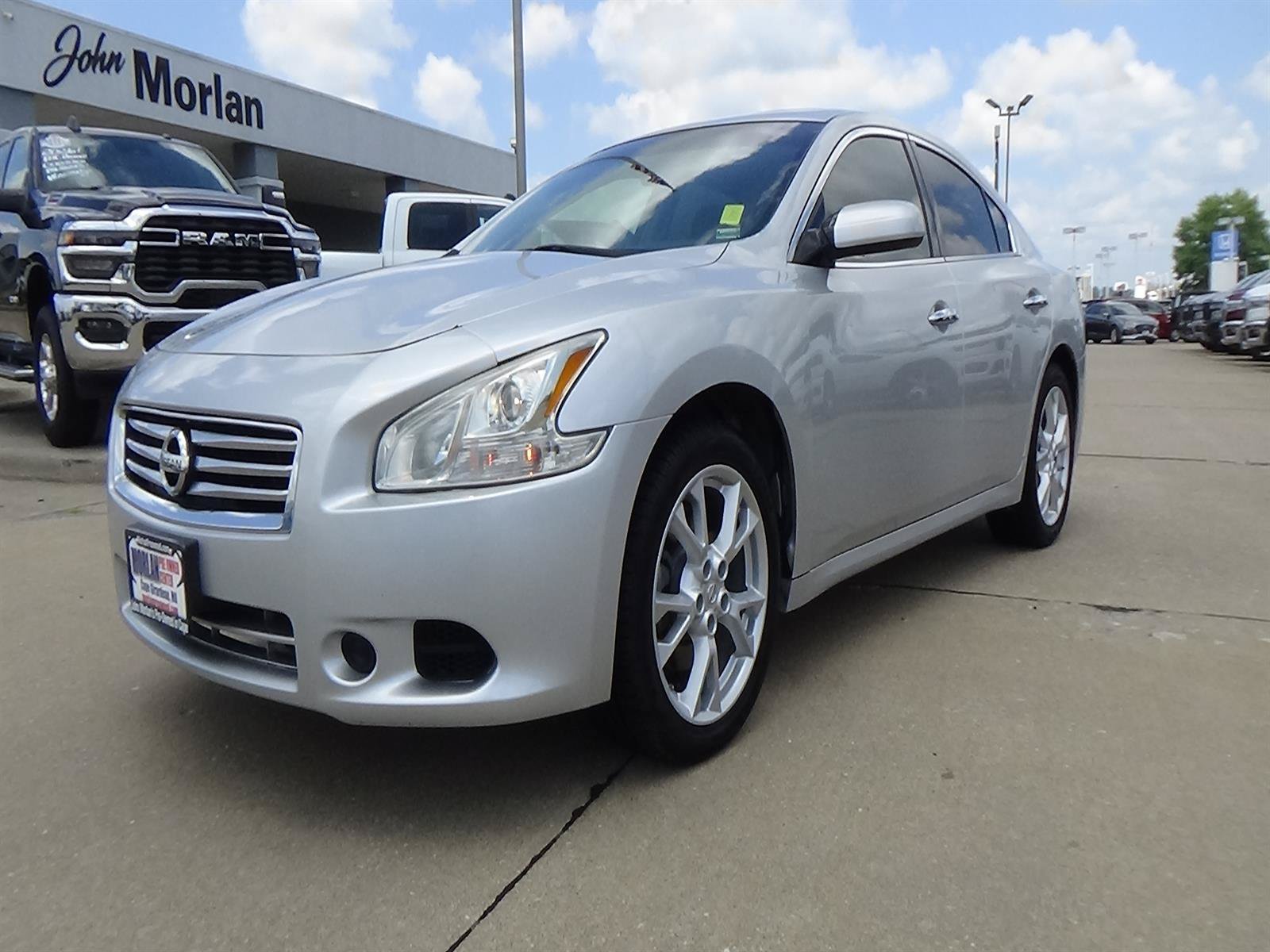 Used 2014 Nissan Maxima 3.5 S FWD image 2