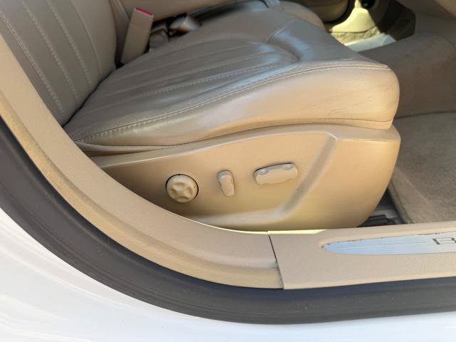 Used 2011 Buick Lucerne CXL FWD image 12