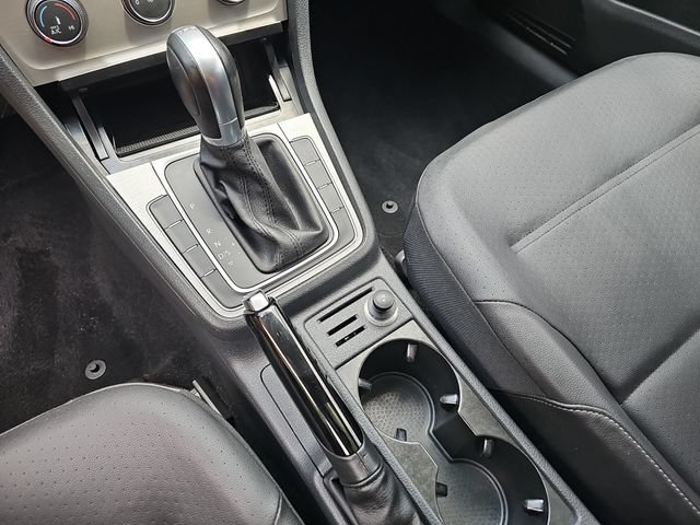 Used 2015 Volkswagen Golf TDI SE FWD image 28