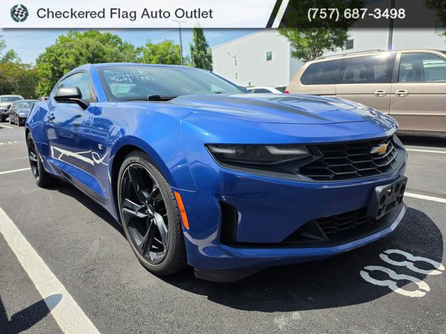 Used 2019 Chevrolet Camaro LT w/ Black Appearance Package RWD image 3